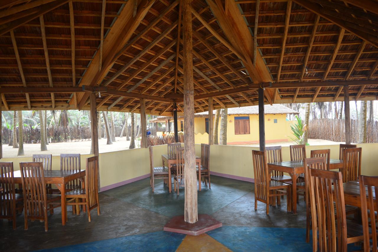 Seahorse Beach Resort カルピティヤ エクステリア 写真